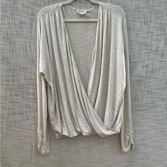 Knit wrap top, long sleeved knit wrap - Picture 1 of 7